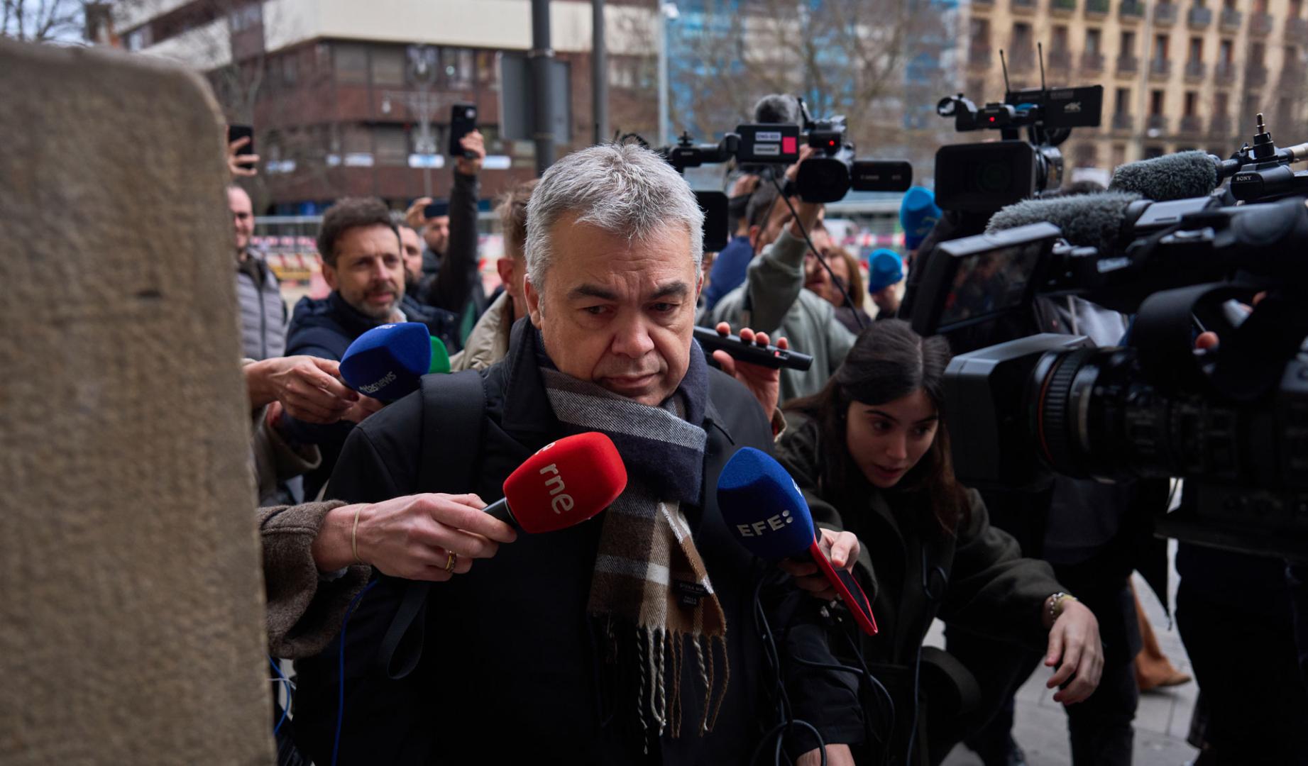 Santos Cerdán, a su llegada al Parlamento de Navarra
