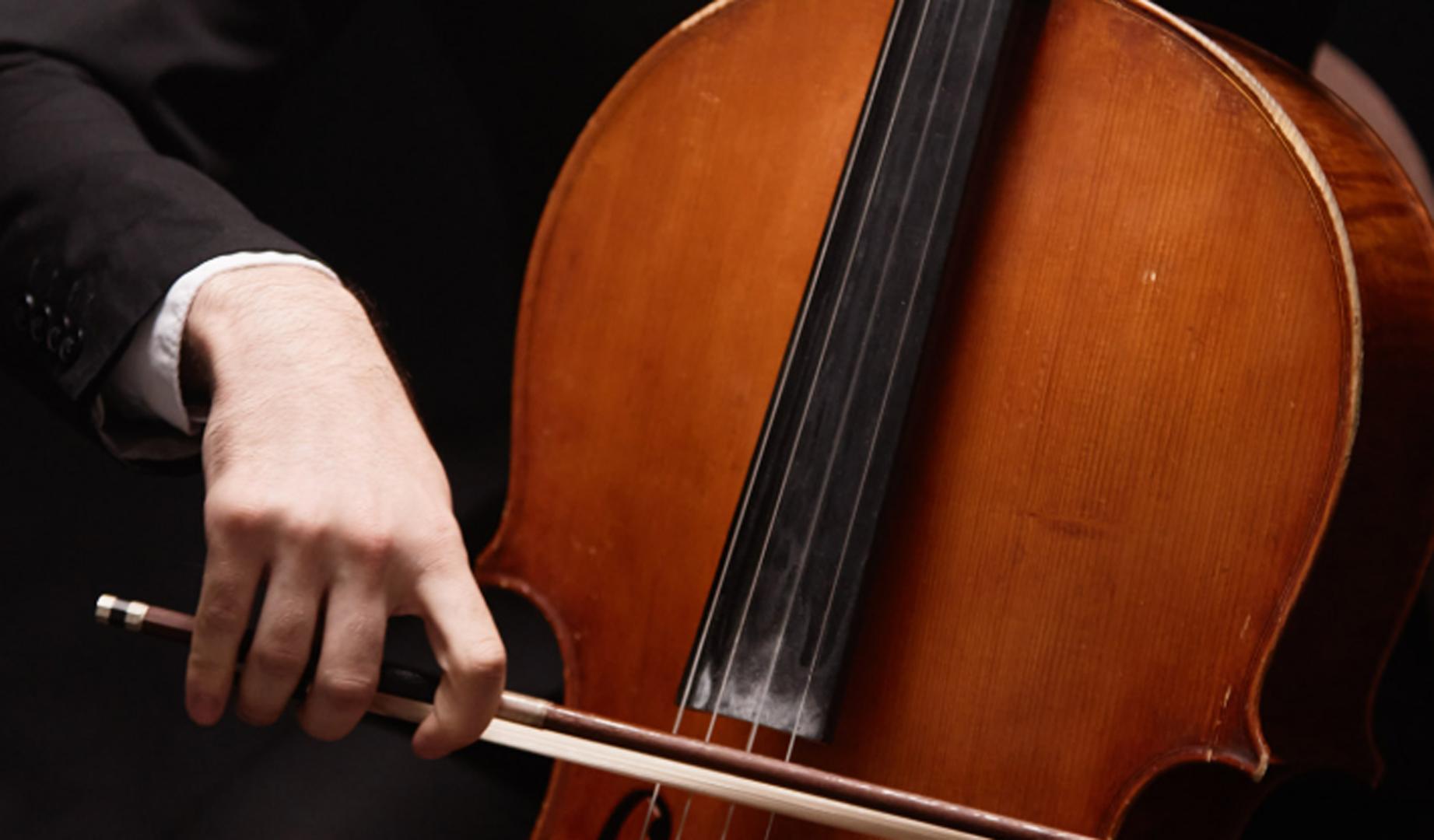 El violonchelista Fermín García Menéndez y la pianista Amaia Zipitria abrirán este viernes el ciclo 'Pamplona Acción Musical'