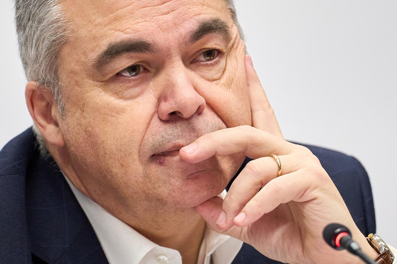 Santos Cerdán, durante su comparecencia de este miércoles en el Parlamento de Navarra