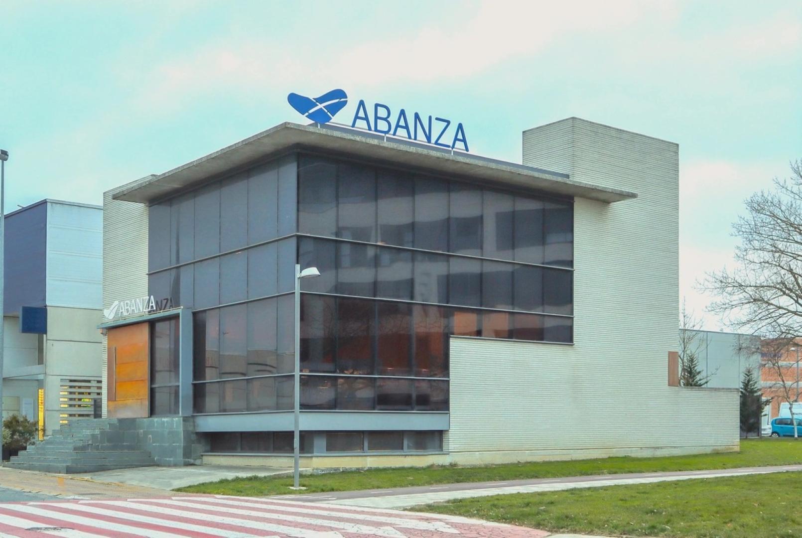 Exterior de la empresa Abanzamed, en Mutilva