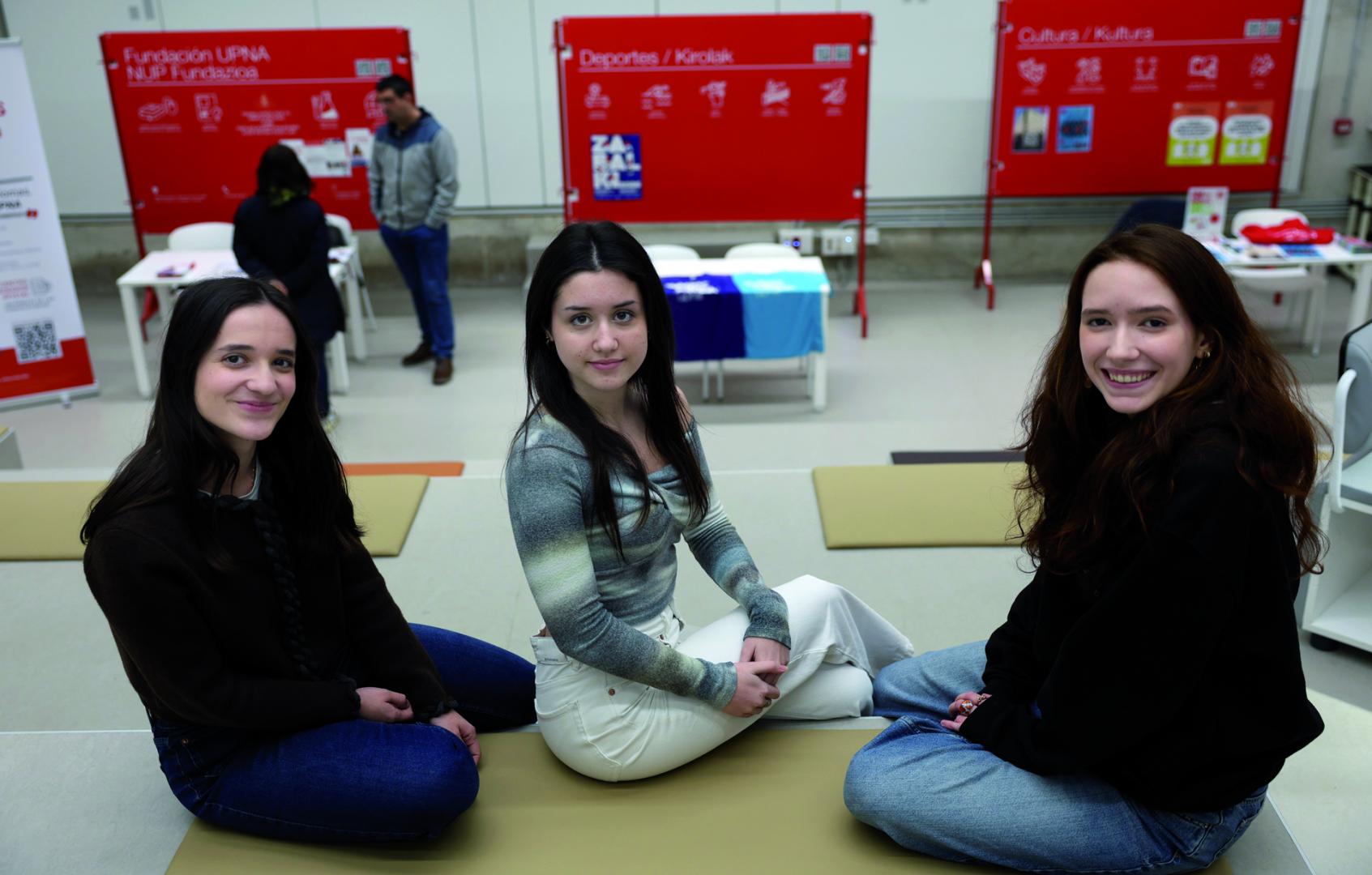 Blanca Jurado (20 años, 3º psicología), Julia Guinea (19 años, 2º ade internacional) y María Molina (19 años, 2º ingeniería biomédica y teleco)