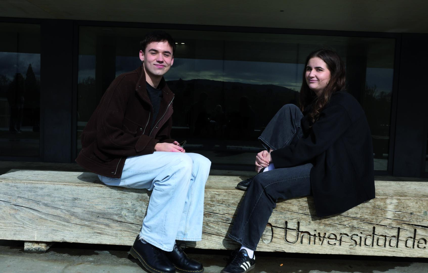 Jon Ander Martínez y Natalia Cortina, 20 y 21 años (3º Comunicación Audiovisual)