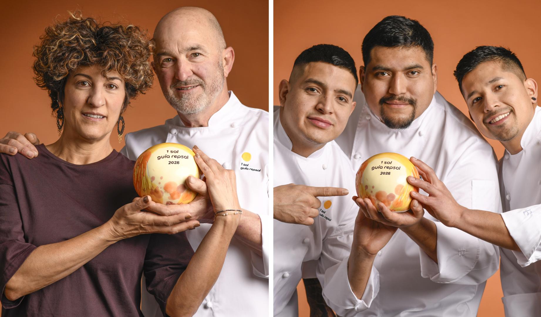 Responsables del restaurante ‘Halconeras de Sancho IV’ (izquierda) y ‘Snob Cocktail&Food’ (derecha), con sus nuevos soles.