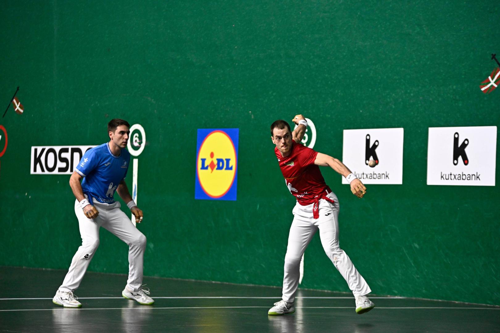 Unai Laso y Peio Etxeberria, en Tolosa.