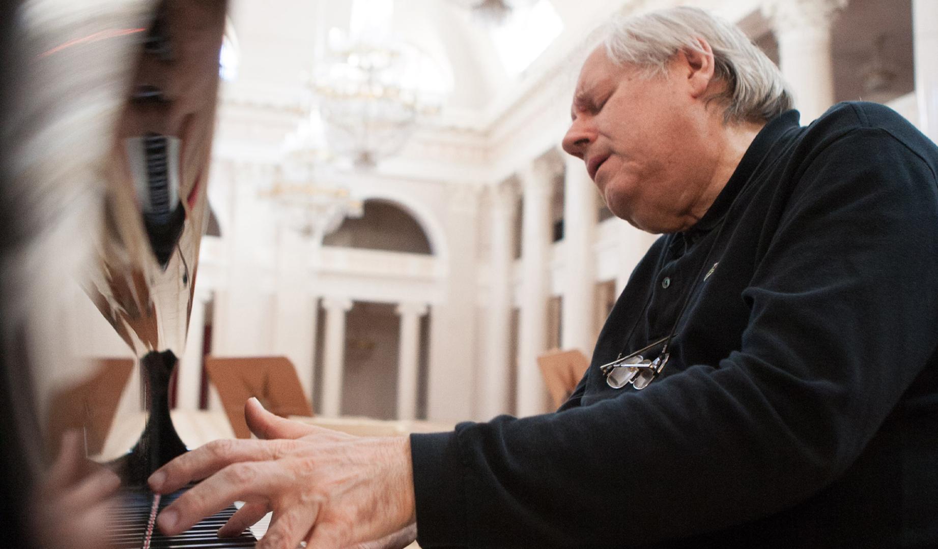 El pianista Grigory Sokolov ofrece el sábado un recital en la sexta cita de la Temporada 25-26 de Fundación Baluarte