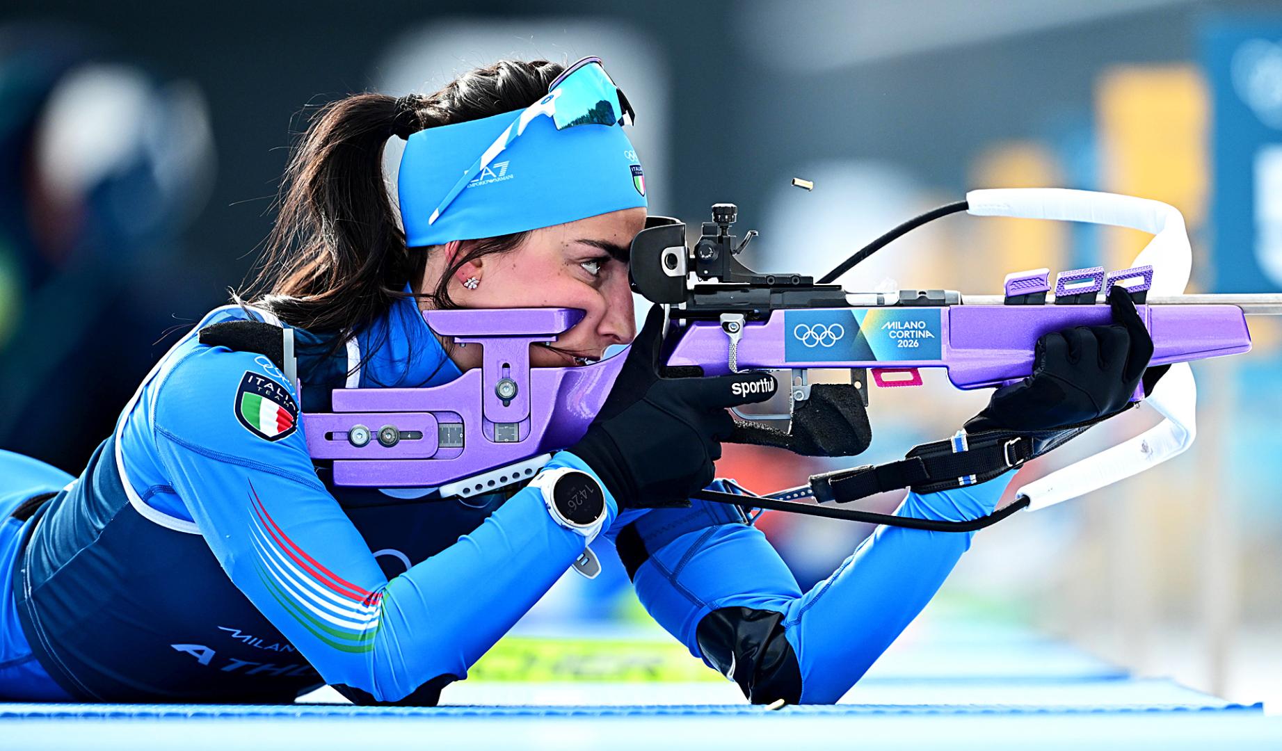 La biatleta italiana Rebecca Passler durante el primer entrenamiento tras quedar libre de sanción