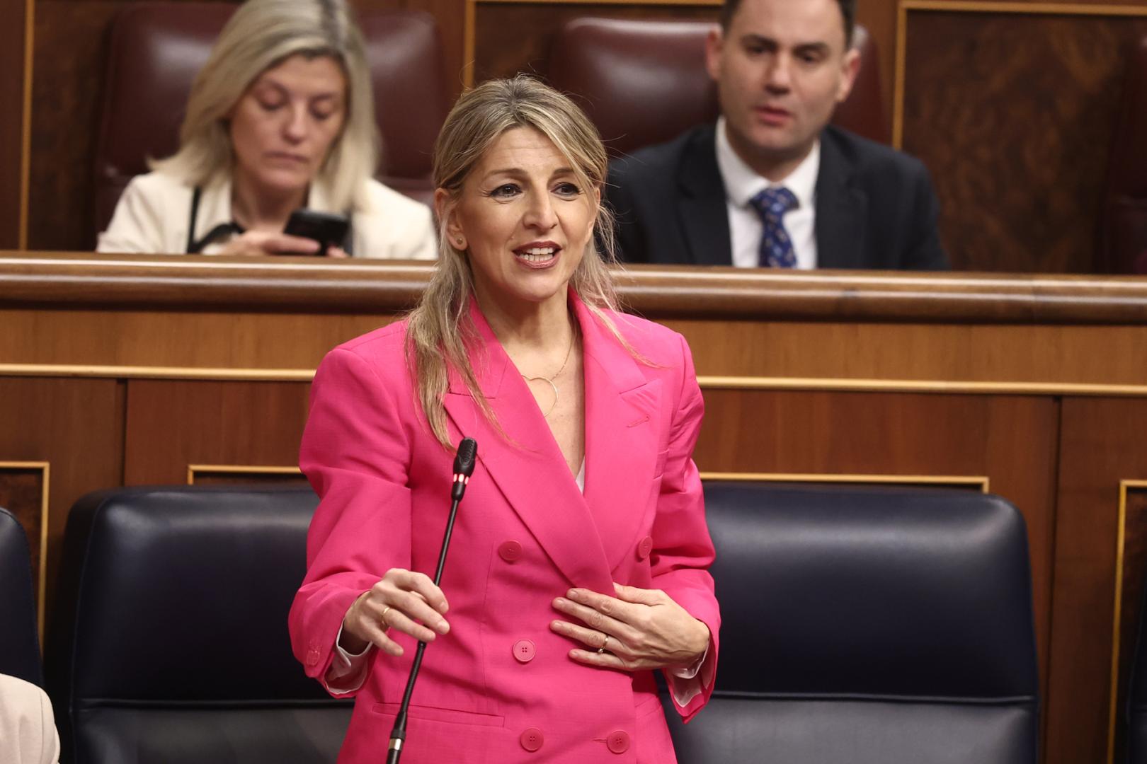 Yolanda Díaz interviene durante una sesión de control al Gobierno en el Congreso de los Diputados