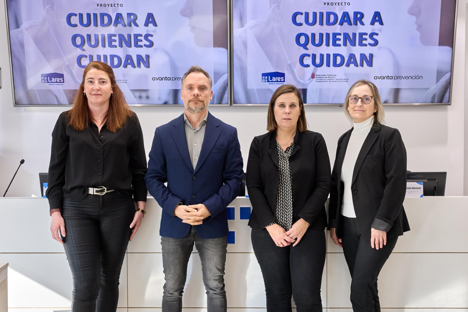 Yaqueline Maestre (residencia Artajona), Iñaki Mendioroz (gobierno foral), Beatriz Lacabe (Lares) y Mª Carmen Martorell (Avanta).