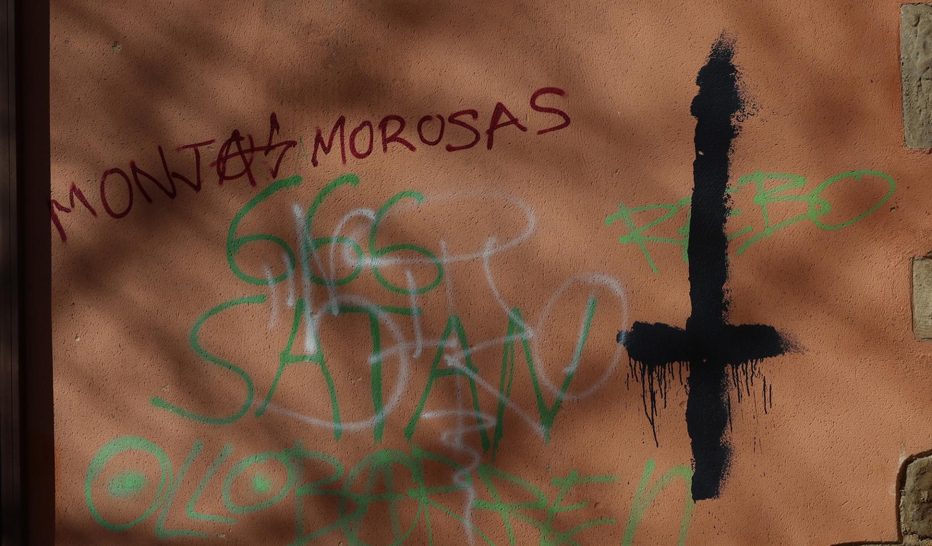 Convento de Etxarri-Aranatz vandalizado