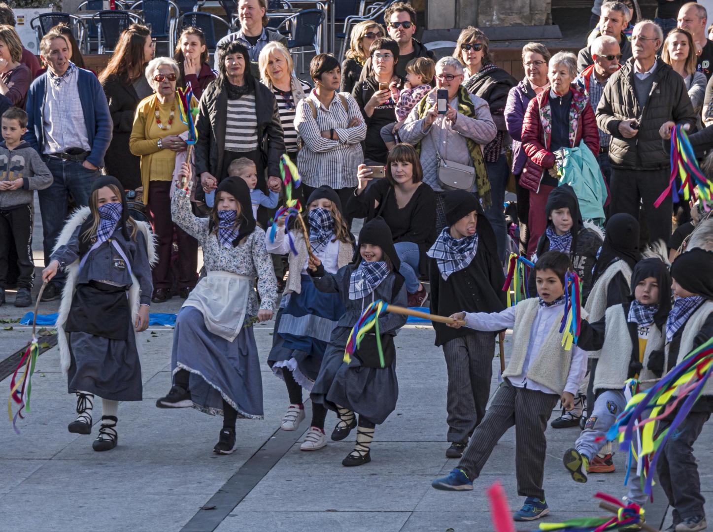 Alumnos del colegio público Remontival de Estella, celebrando el carnaval rural en una imagen de archivo.