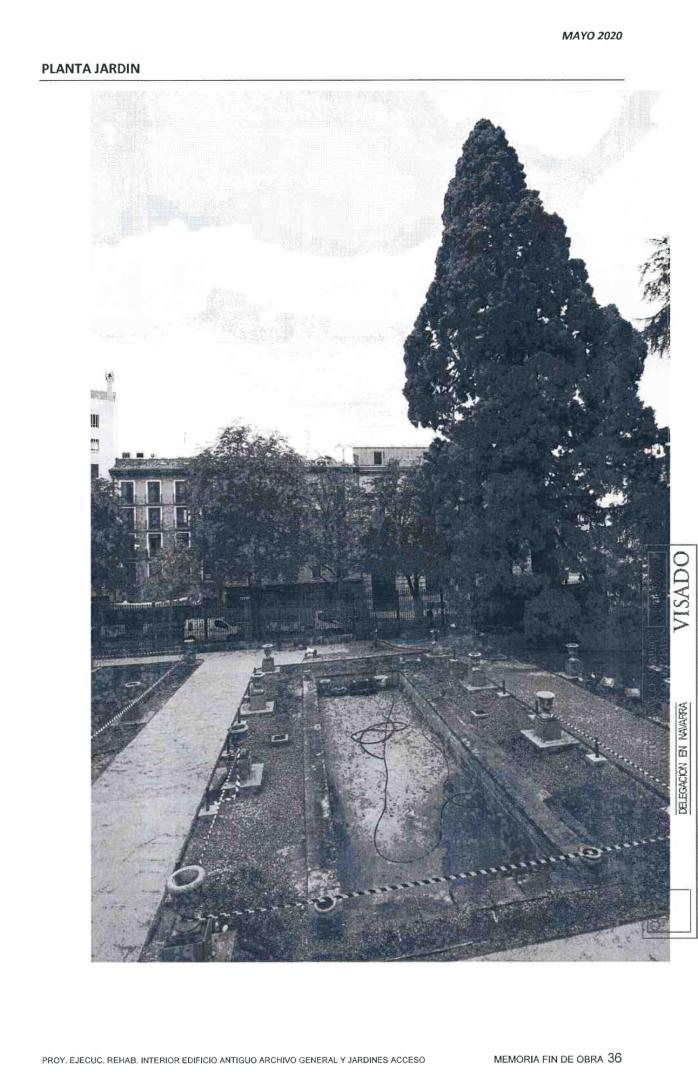 Fotografía de los jardines de la Diputación, sin terminar, en la memoria de fin de obra