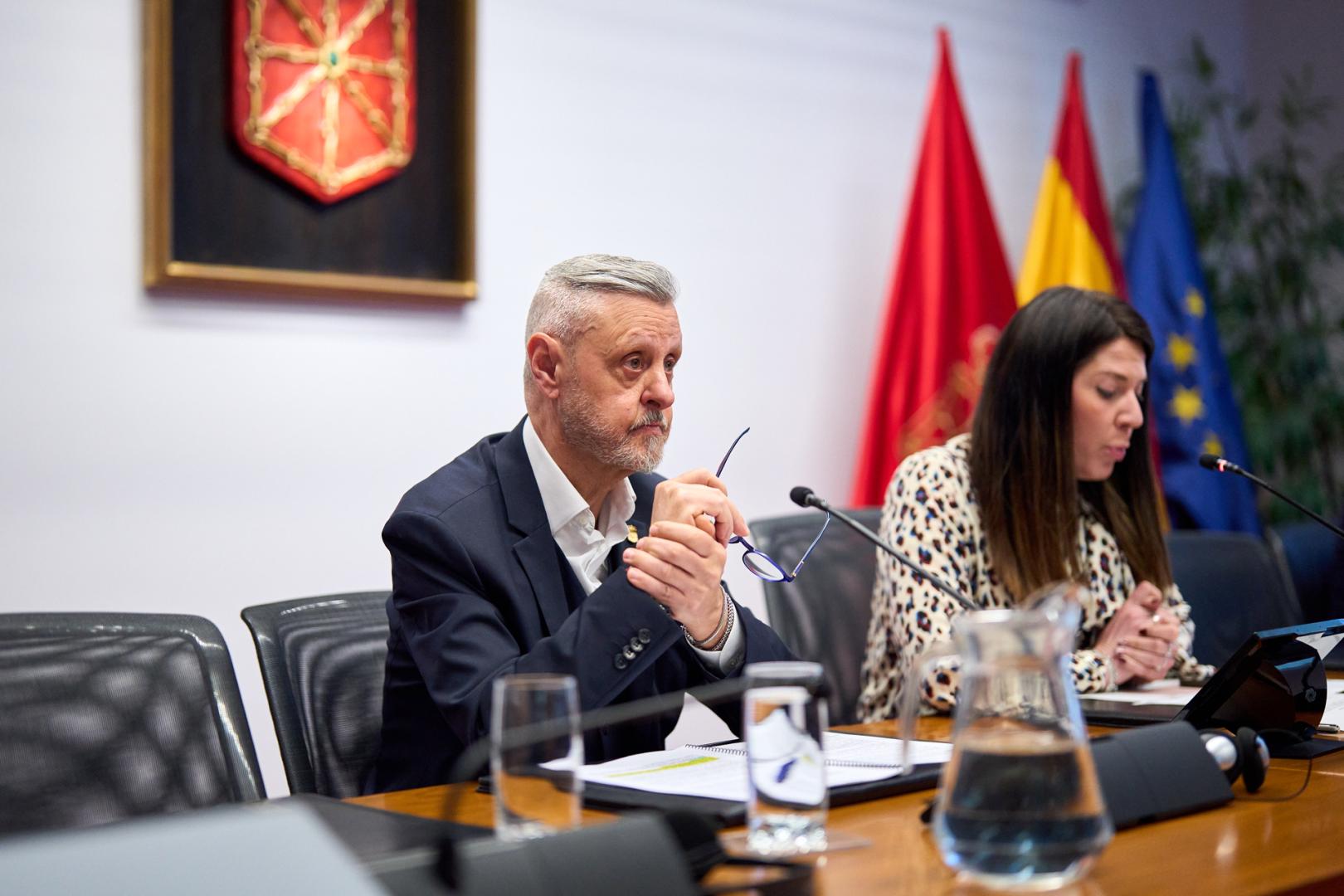 Martín Zabalza, durante el turno de intervención de los portavoces