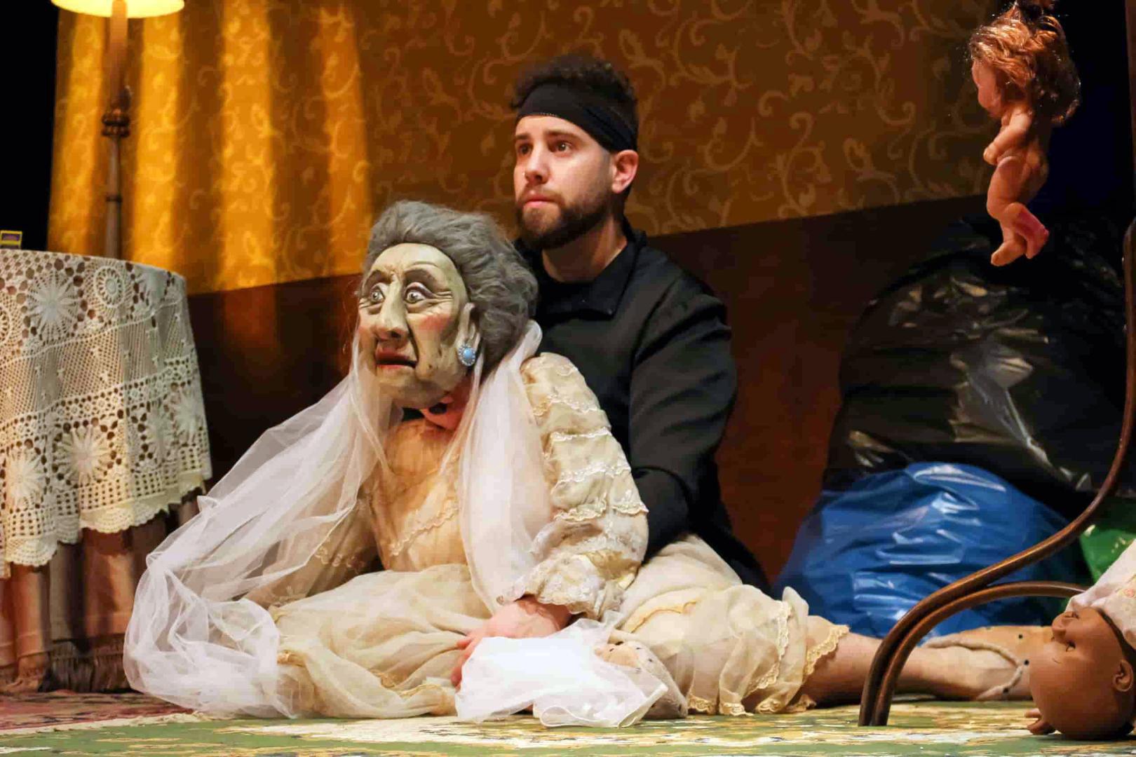 El actor y dramaturgo tudelano Josean Mateos, durante la representación de ‘Gloria Bendita’