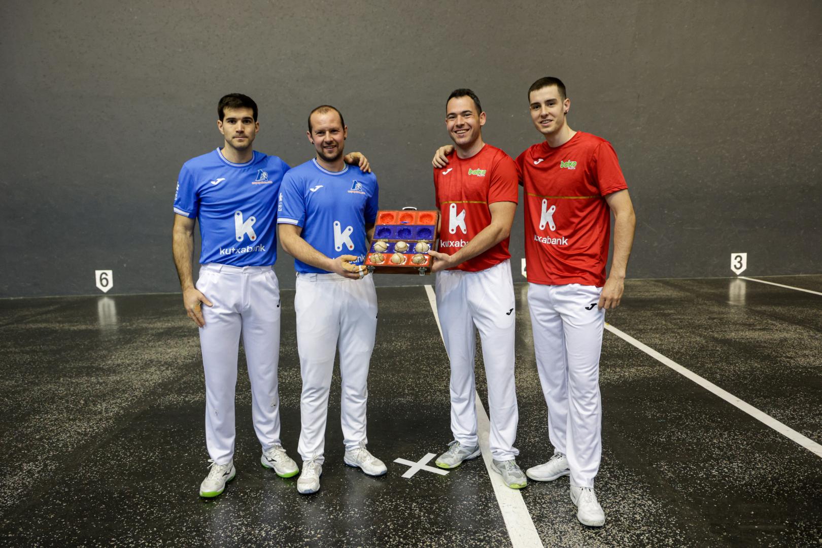 Zabaleta, Elordi, Jaka e Iztueta, en el Atano III.