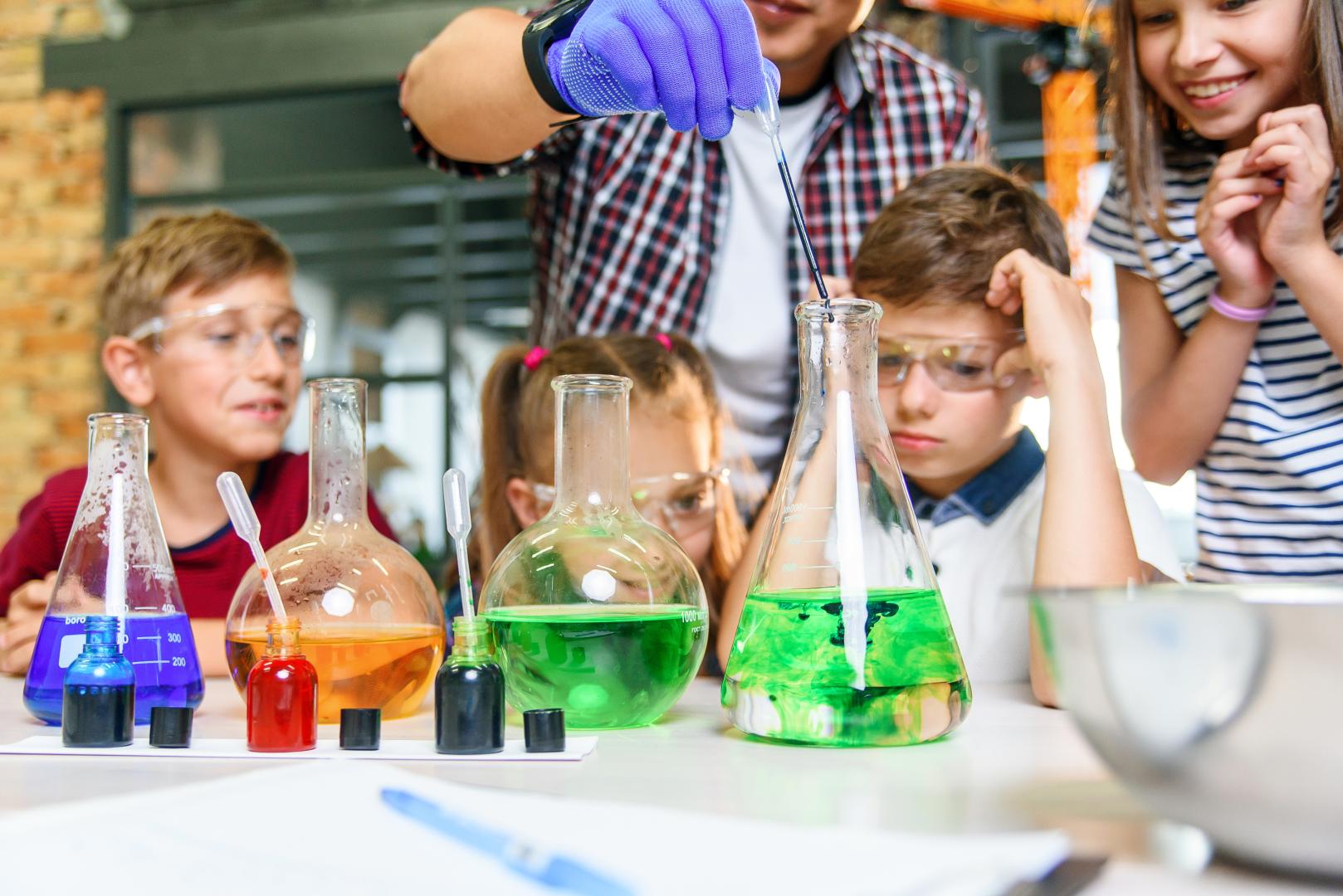 Una de las propuestas de la semana es un taller de ciencia para todos