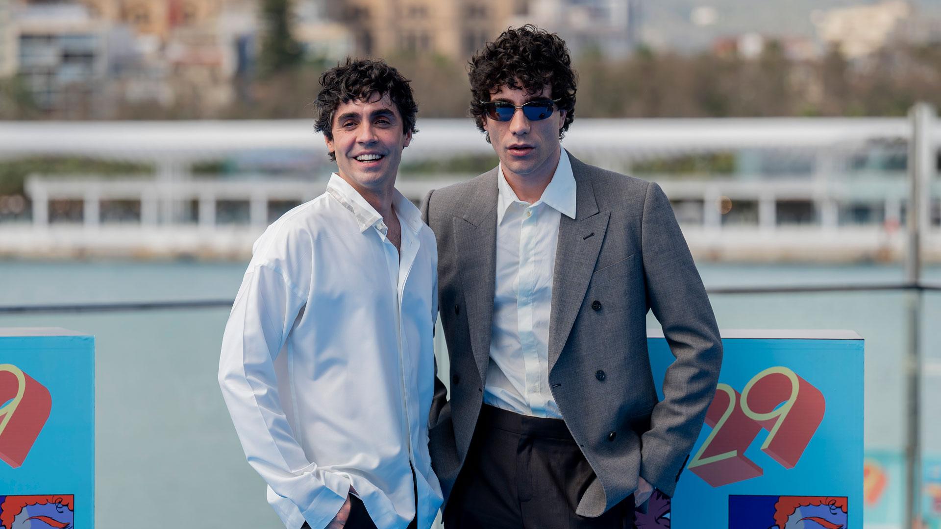 Los productores Javier Calvo (d) y Javier Ambrossi (i) posaN durante el photocall de la película ‘Mi querida señorita’ durante la 29ª edición del Festival de Cine de Málaga