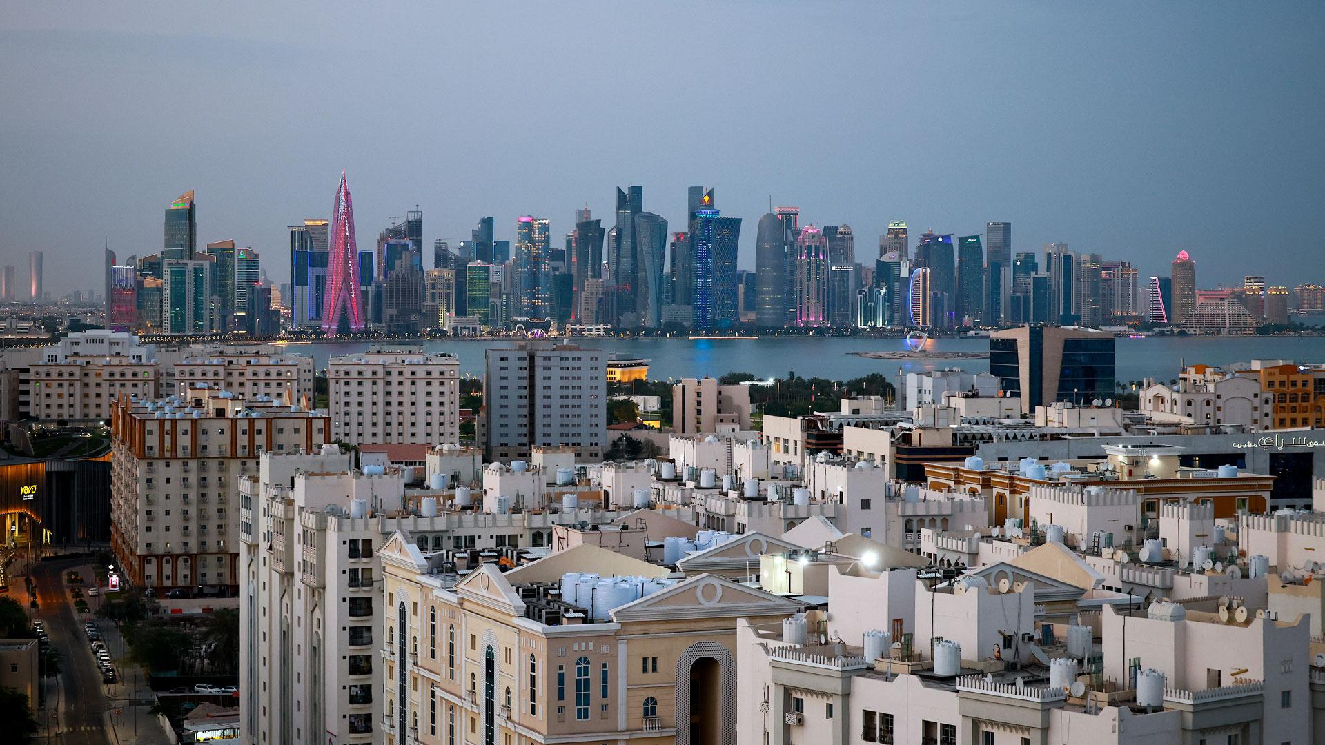 Vista de la ciudad de Doha, en Qatar, uno de los países del Golfo Pérsico que ha recibido múltiples ataques con drones y misiles iraníes