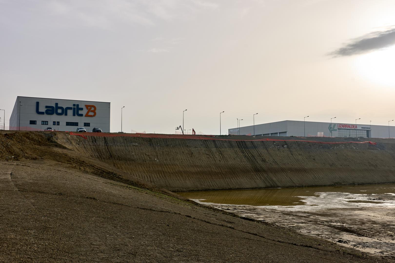 Esta es la zona del grueso de las obras. Aquí se levantará el estadio para el Promesas y el Femenino