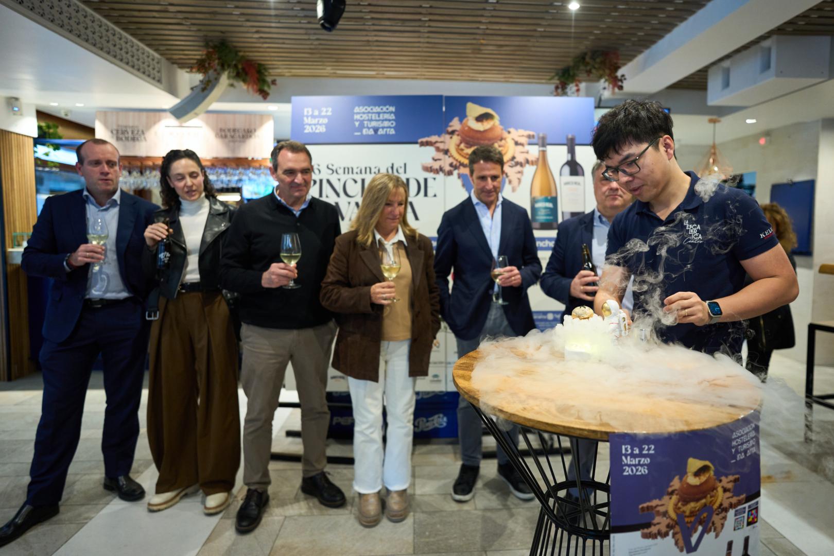 Presentación del pincho 'Champi Lunático', de La Escalerica Centro, ganador de la pasada edición de la Semana del Pincho