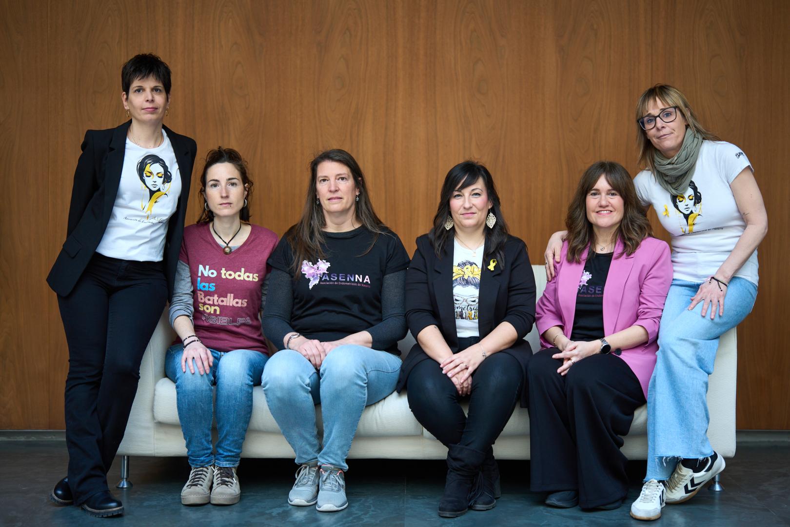 De izda a dcha: Lara Iniesta, Itsaso Vilchez, Nora Villanueva, Neresa Barba, Marisa Alamán y Espe Ciriza.