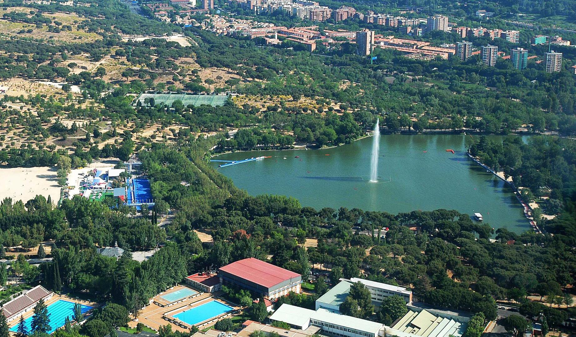 Vista aérea del lago de la Casa de Campo