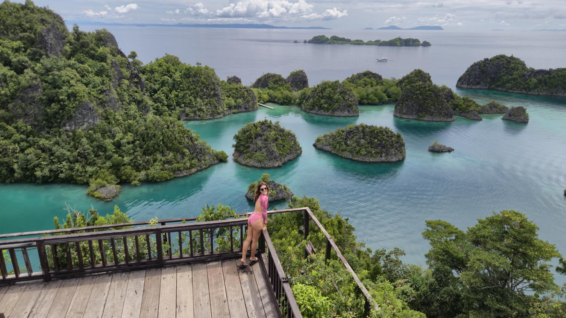 Raquel Vidorreta, en un mirador de Raja Ampat