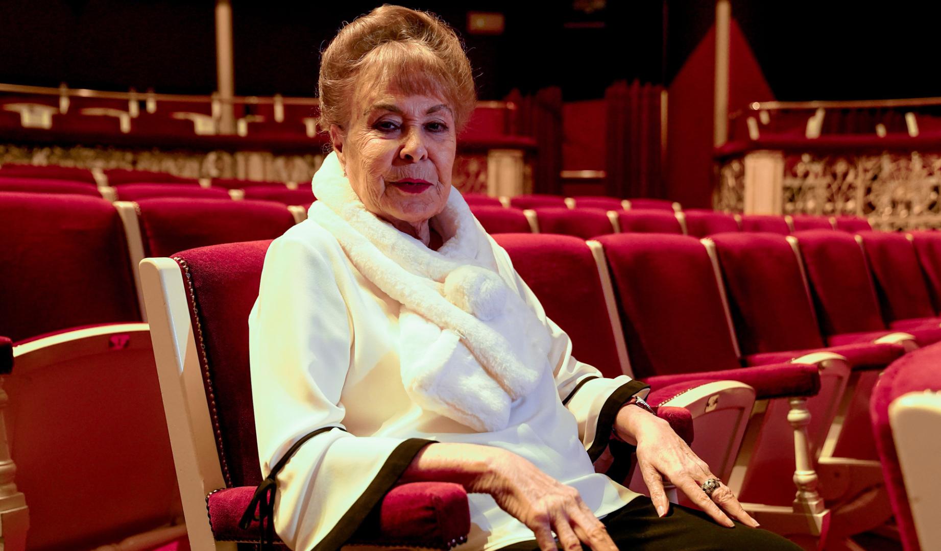 La actriz Gemma Cuervo durante una entrevista para Europa Press en el Teatro María Guerrero, a 15 de junio de 2021, en Madrid