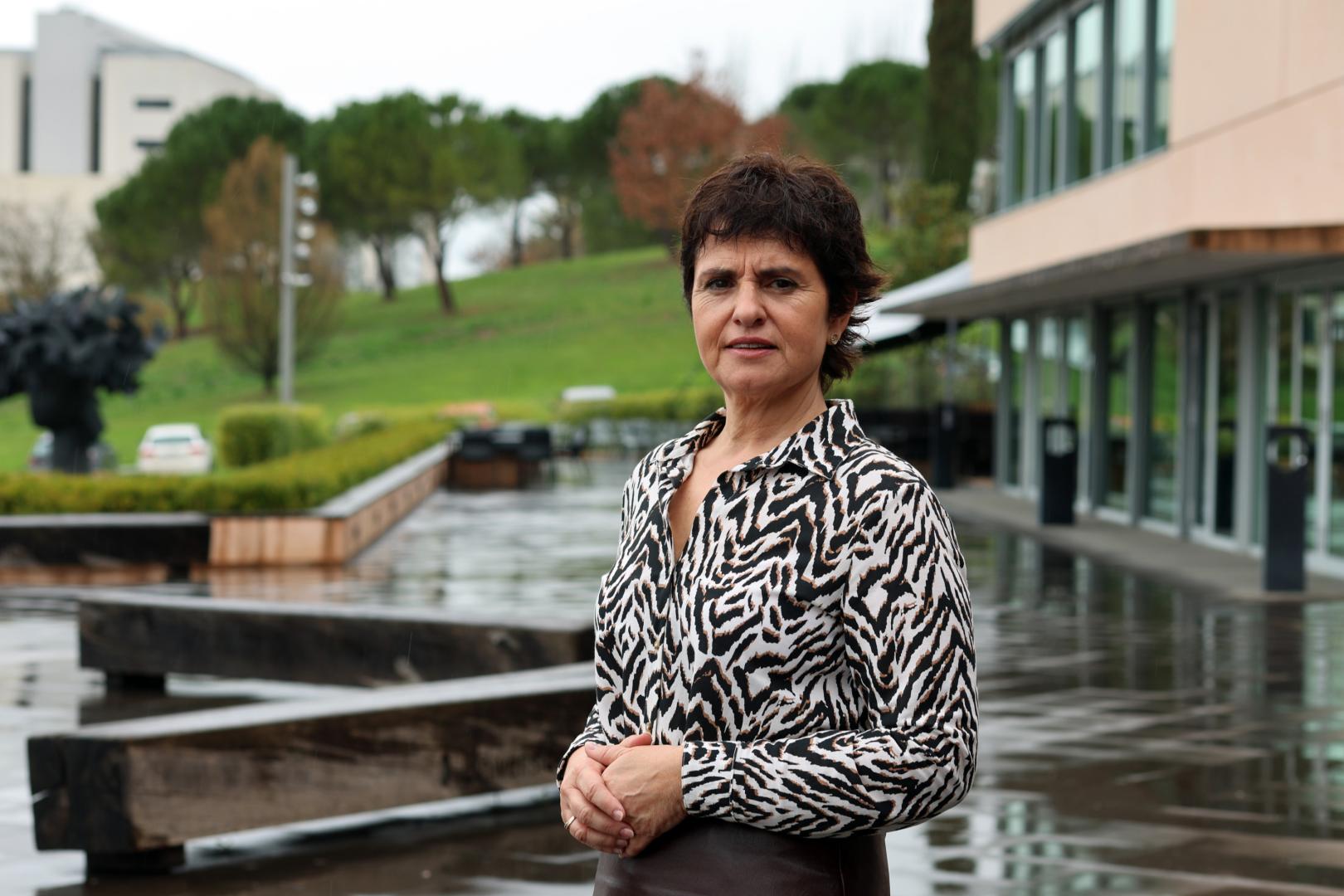 La presidenta de la Asociación Española de Asociaciones de Ayuda al Déficit de Atención e Hiperactividad, Maite Urkizu, en el Museo de la Universidad de Navarra.