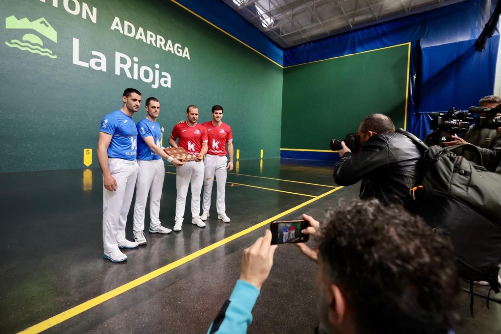 Albisu, Laso, Elordi y Zabaleta, en el Adarraga donde hoy buscan la plaza de finalista.
