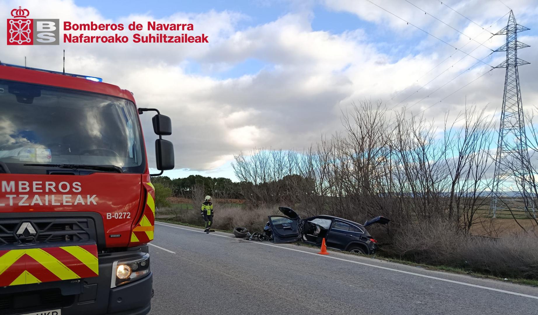 Dos heridos en una colisión frontal entre dos vehículos en Tudela