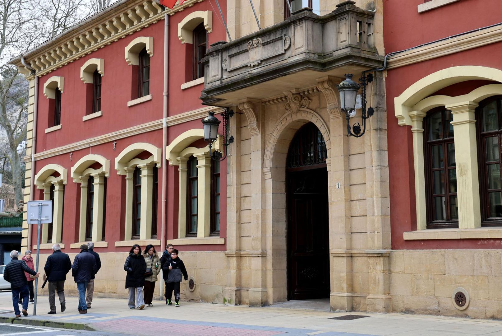 Fachada principal del Ayuntamiento de Estella
