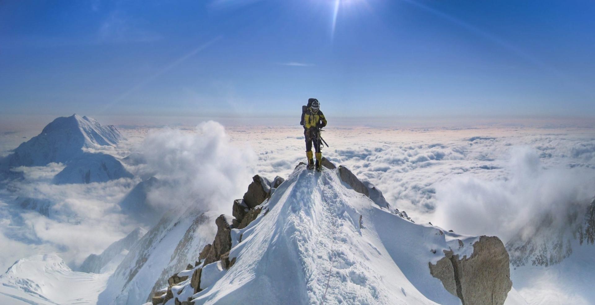 Óscar Arroyo, en la arista cimera del Denali o McKinley, la cumbre más alta de Norteamérica