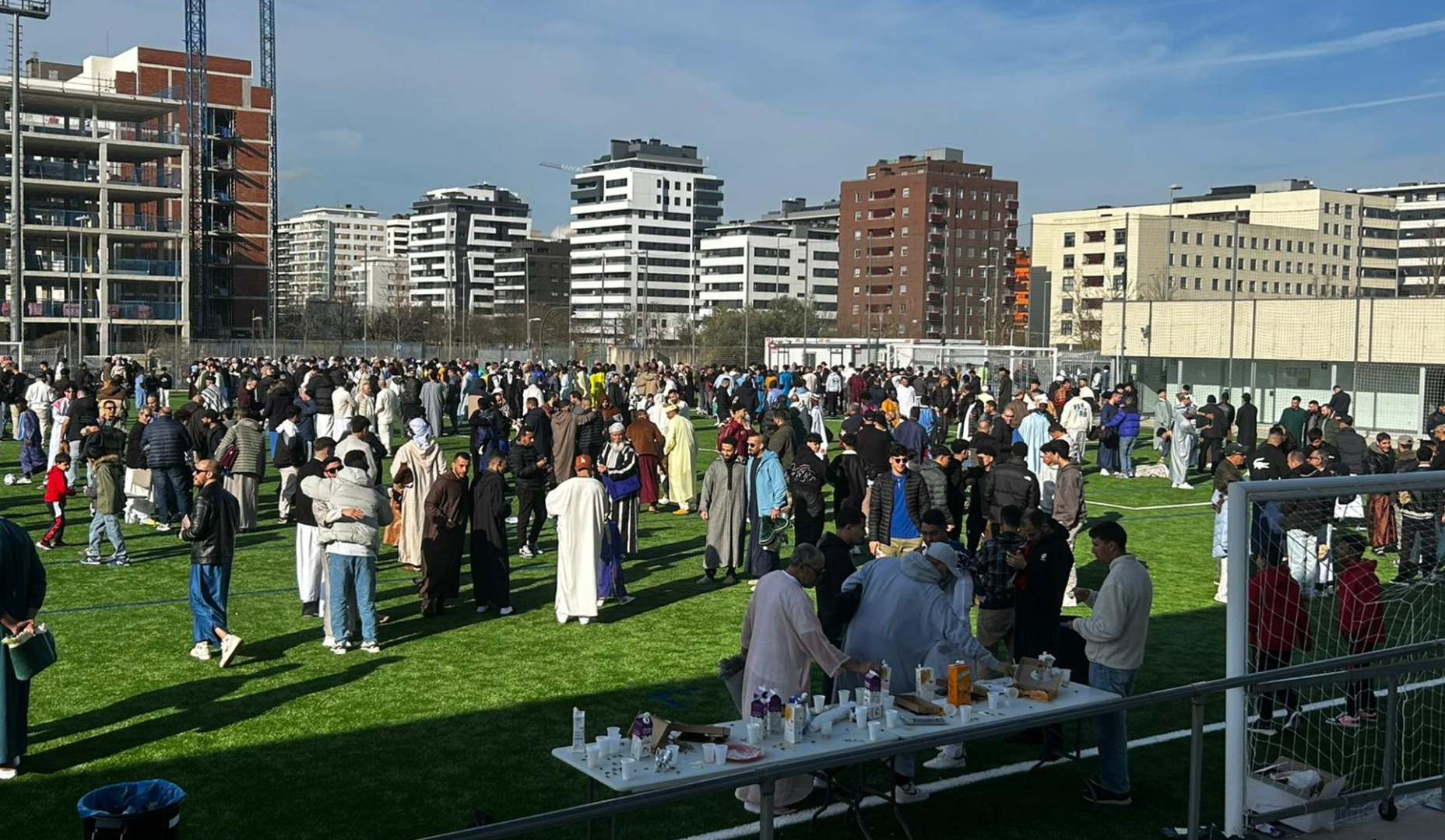 Final del ramadán en el campo de fútbol de Lezkairu