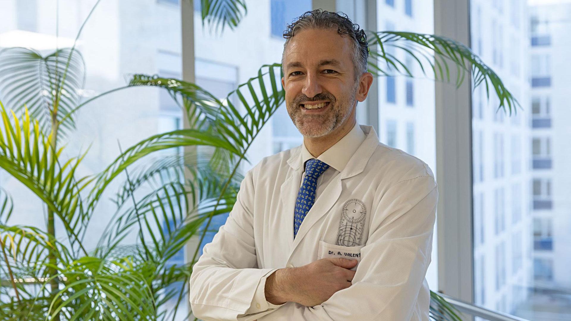 El Dr. Andrés Valentí, director de Cirugía Ortopédica y Traumatología de la Clínica Universidad de Navarra