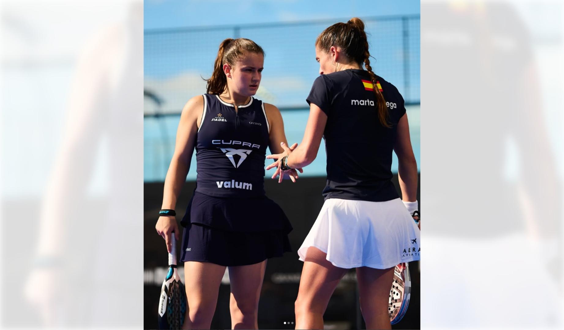 Martina Calvo y Marta Ortega en uno de los partidos del P2 de Cancún