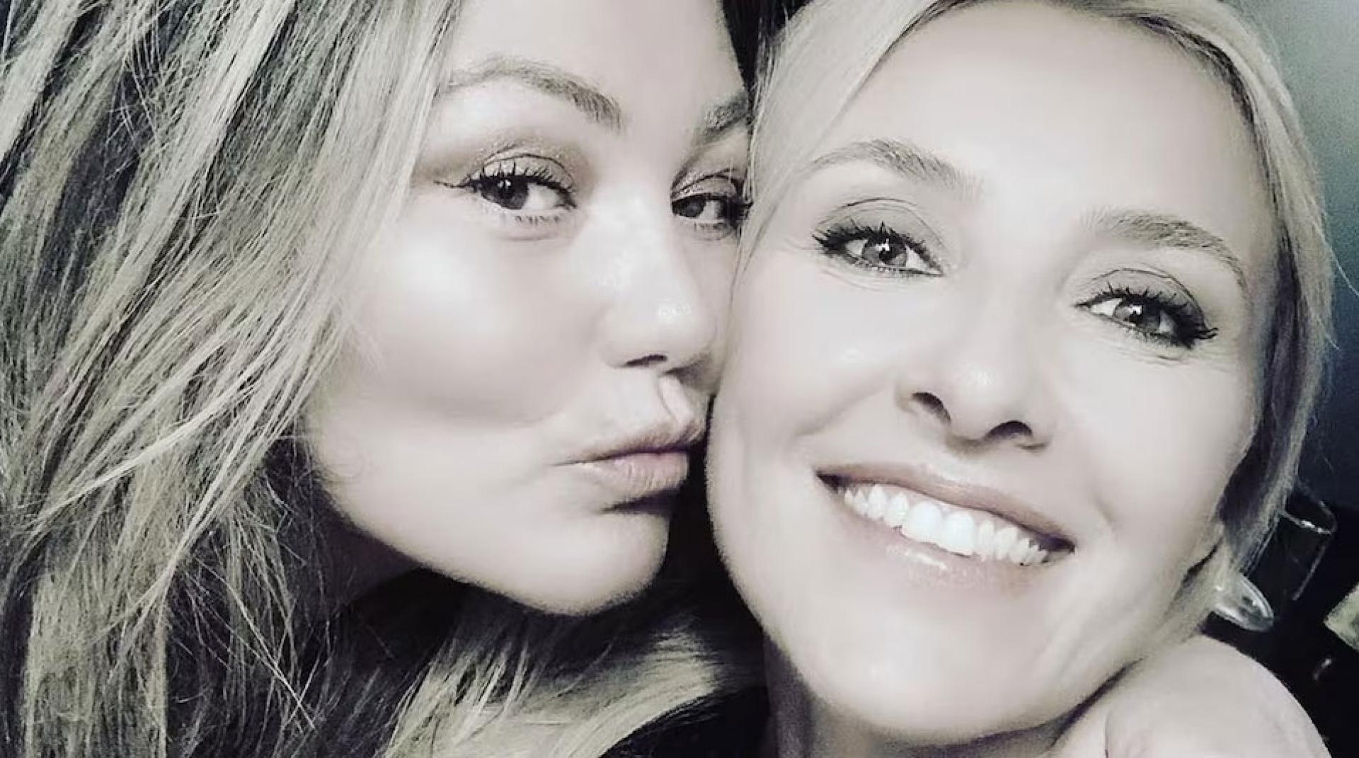 Una foto anterior de Amaia Montero besando a Cayetana Guillén Cuervo