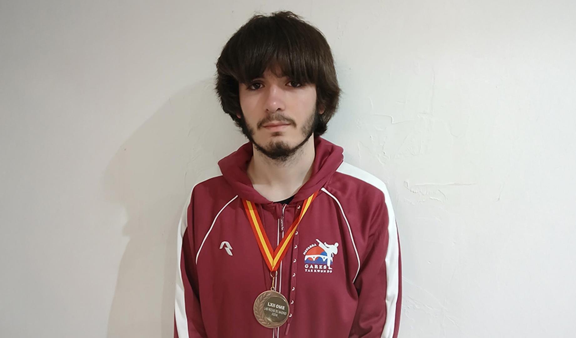 Oroel Villanúa, con su medalla de bronce de la Olimpiada Matemática Española