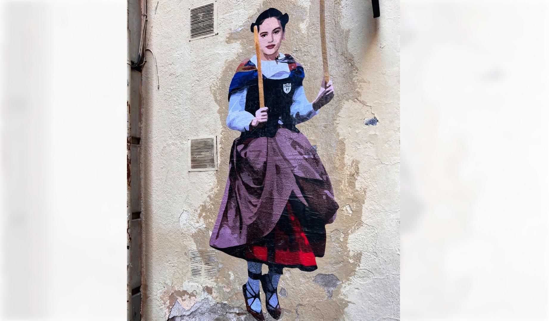 LKN viste a Rosalía de dantzari en las calles de Barcelona