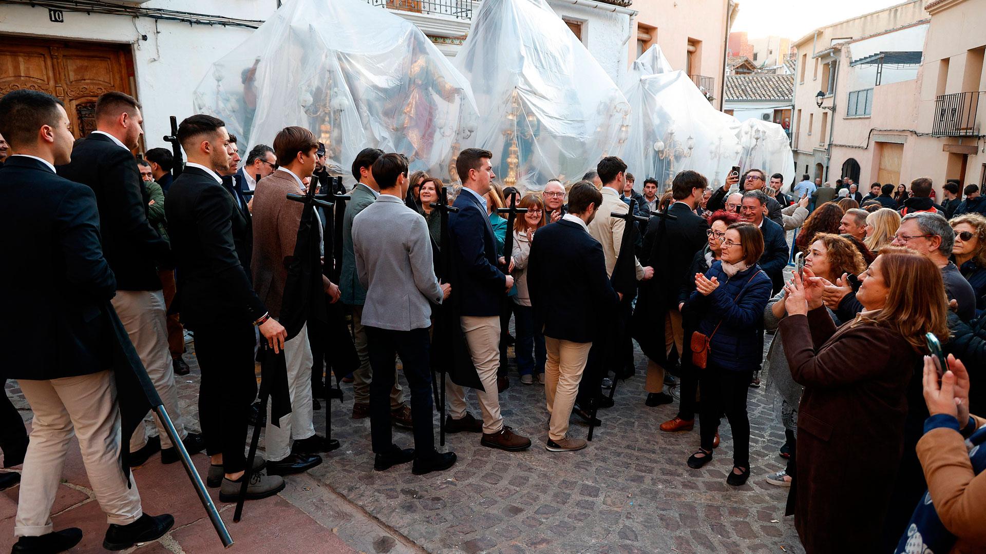 La Cofradia de la Sangre de Sagunto ha decidido en votación no permitir mujeres en la cofradía par las celebraciones de Semana Santa