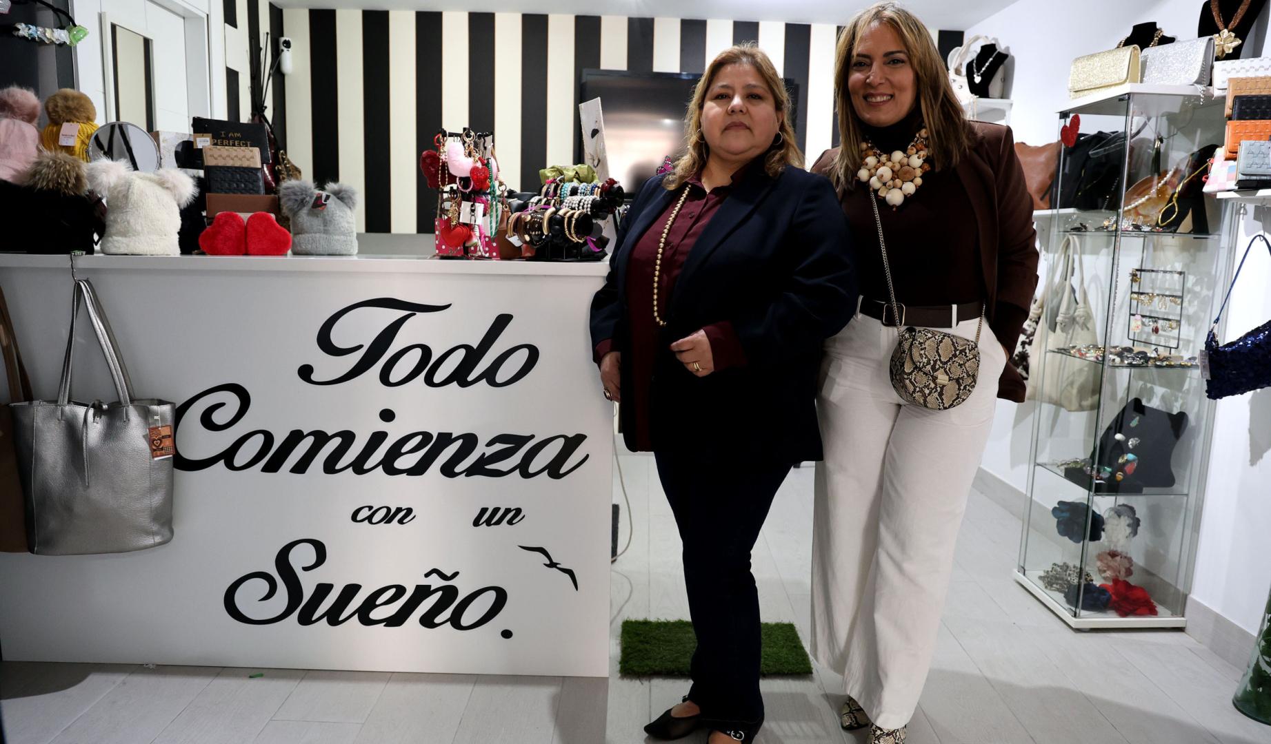 Rosío Prado Loredo y Thania Escobar Padrón, las dos amigas que han puesto en marcha T-Chío