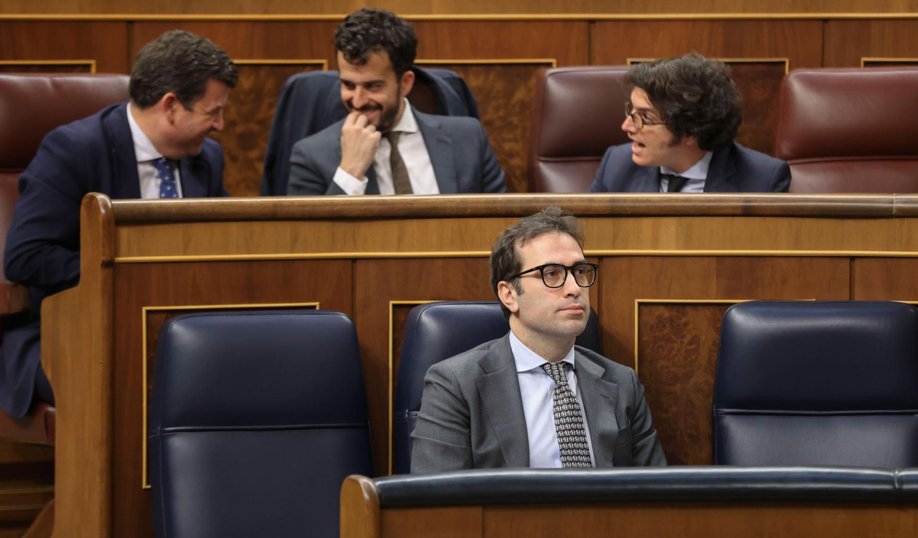El ministro de Economía, Carlos Cuerpo, durante el pleno en el Congreso de los Diputados, este jueves.