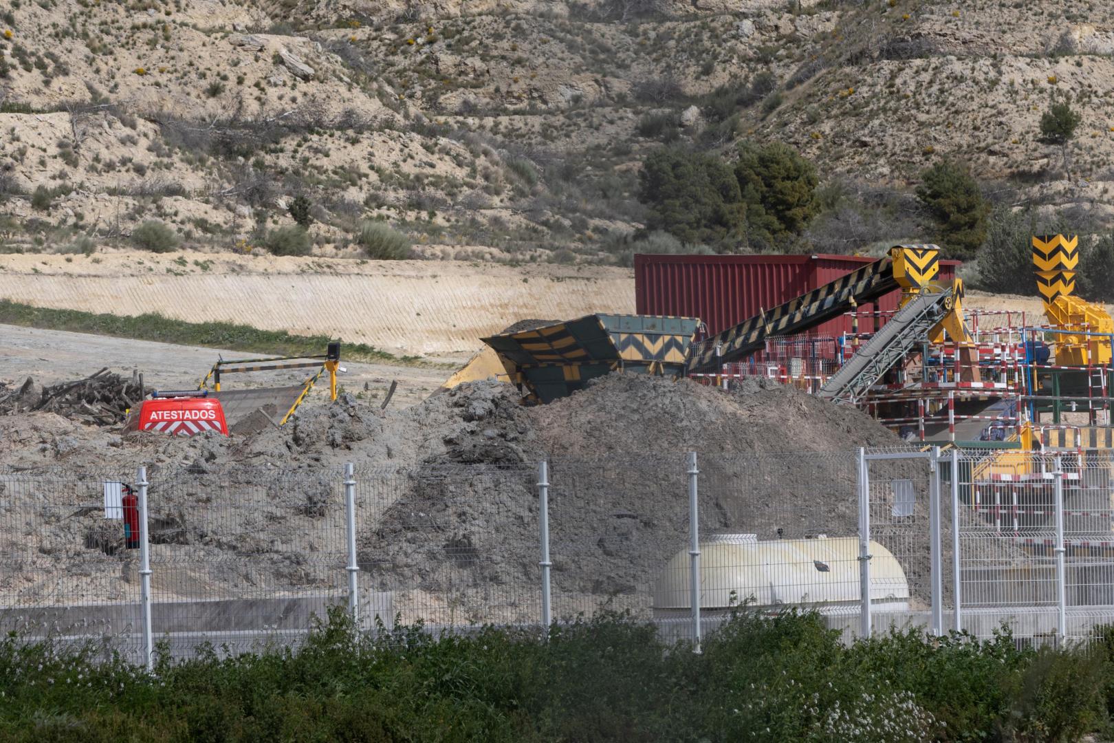 Una unidad de Atestados en el lugar del accidente