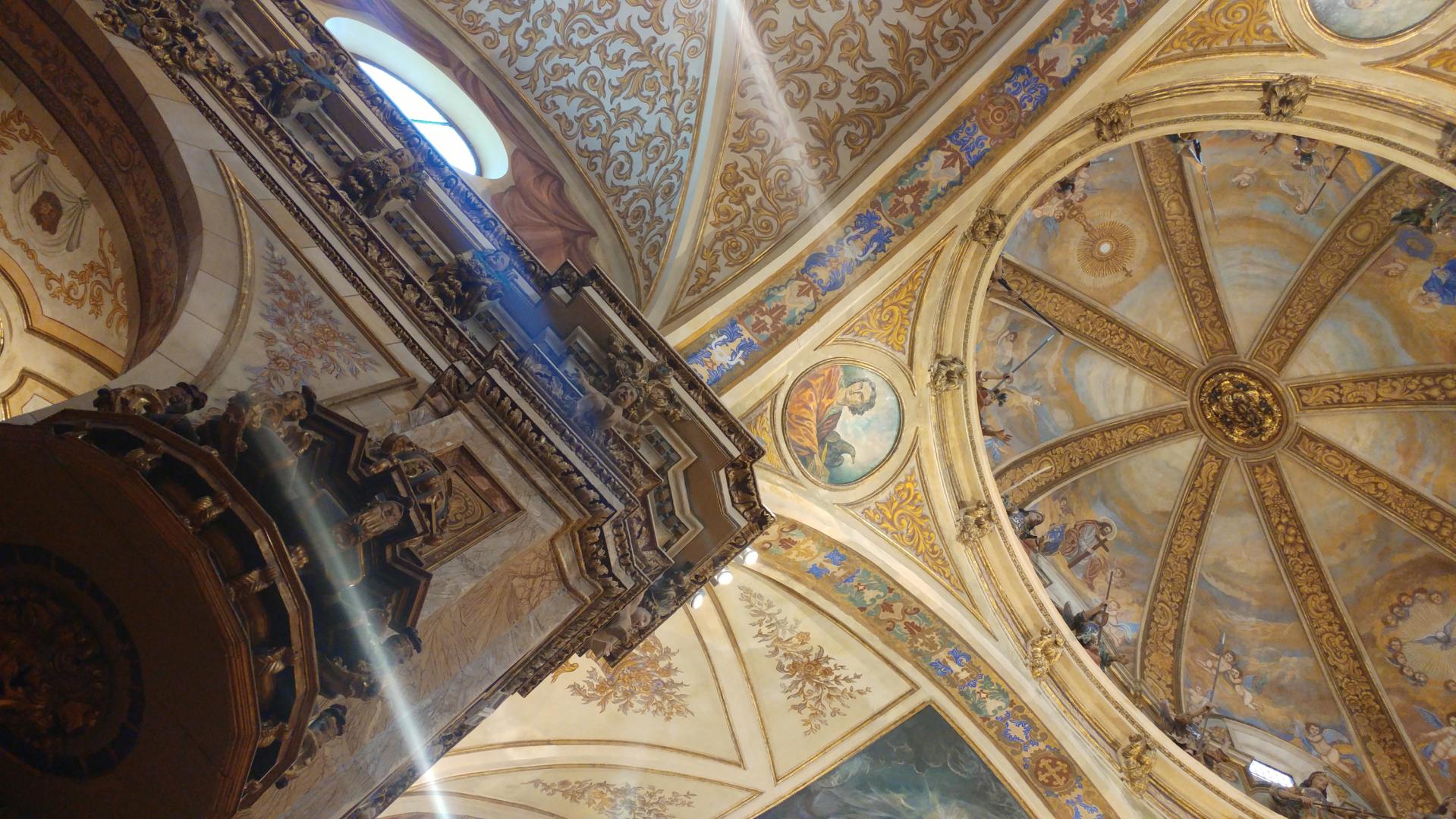 Las recientes mejoras de la iluminación en la Iglesia de San Miguel permite una mejor observación de su belleza en las visitas guiadas o libres de martes a domingo
