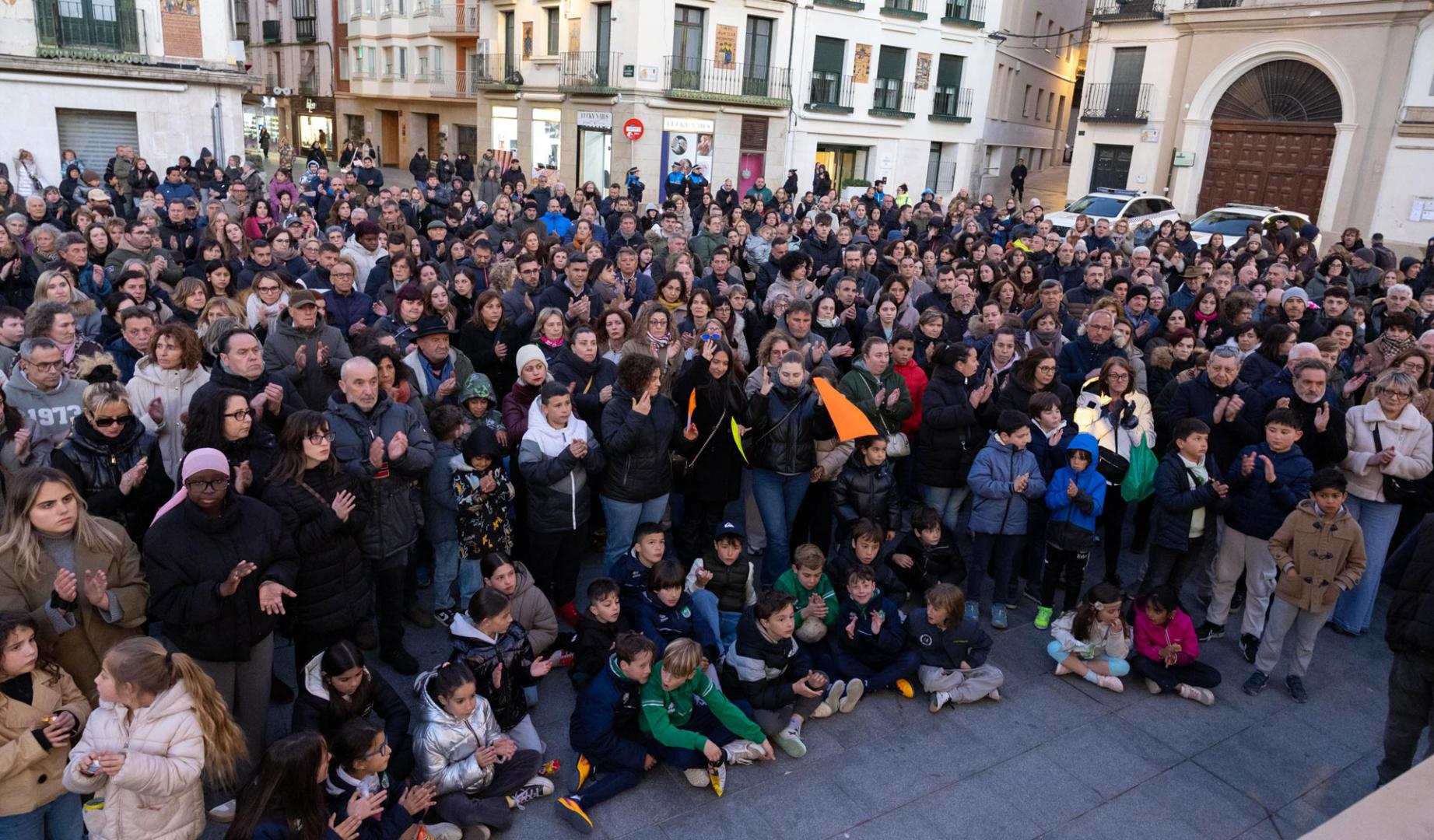 Alrededor de 700 personas se congregaron en la plaza de los Fueros de Tudela.