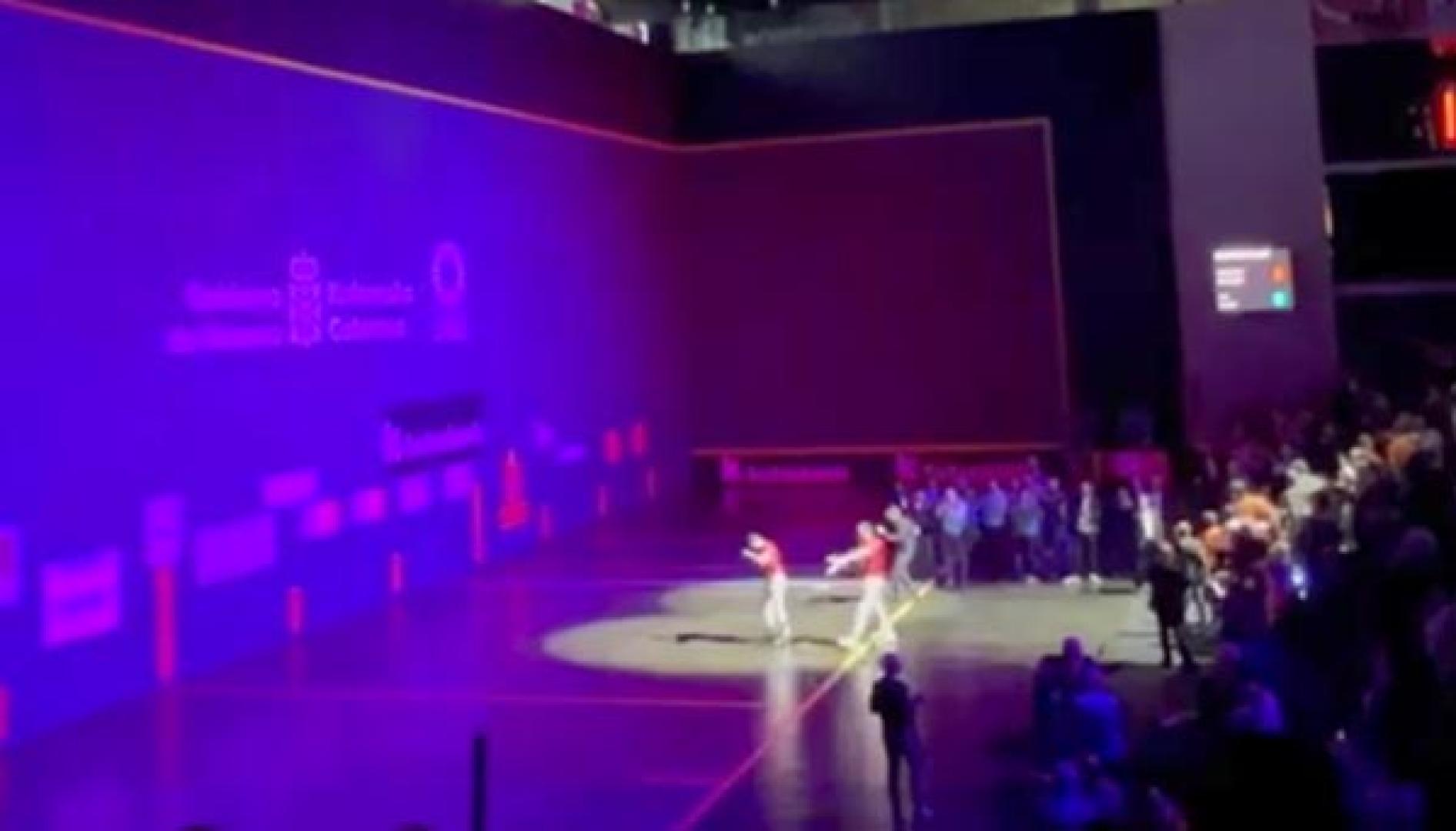 Vídeo de la salida de los finalistas al Navarra Arena