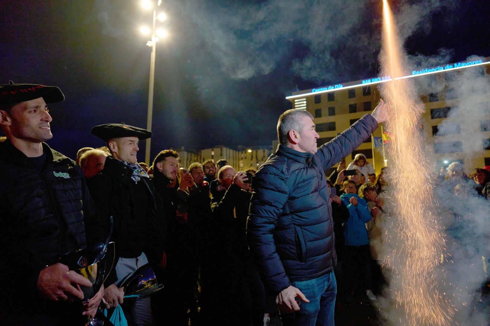 En la celebración de la txapela, a la salida del Navarra Arena, se lanzó un cohete