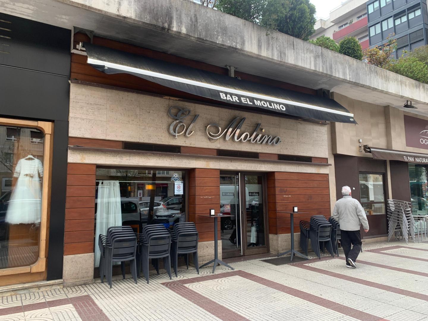 Exterior del bar El Molino