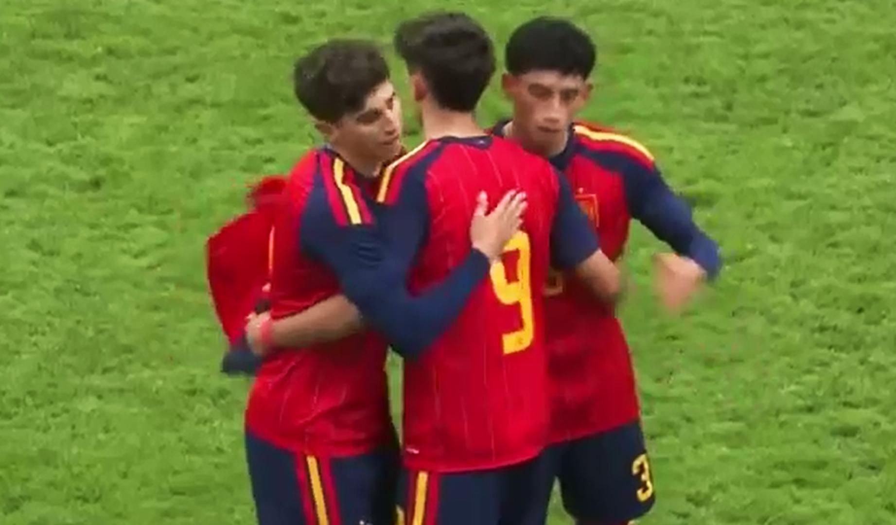 El delantero canterano rojillo anotó el primer gol del triunfo contra Bulgaria: España cierra con pleno de victorias la Ronda 1 con vistas al Europeo sub 19