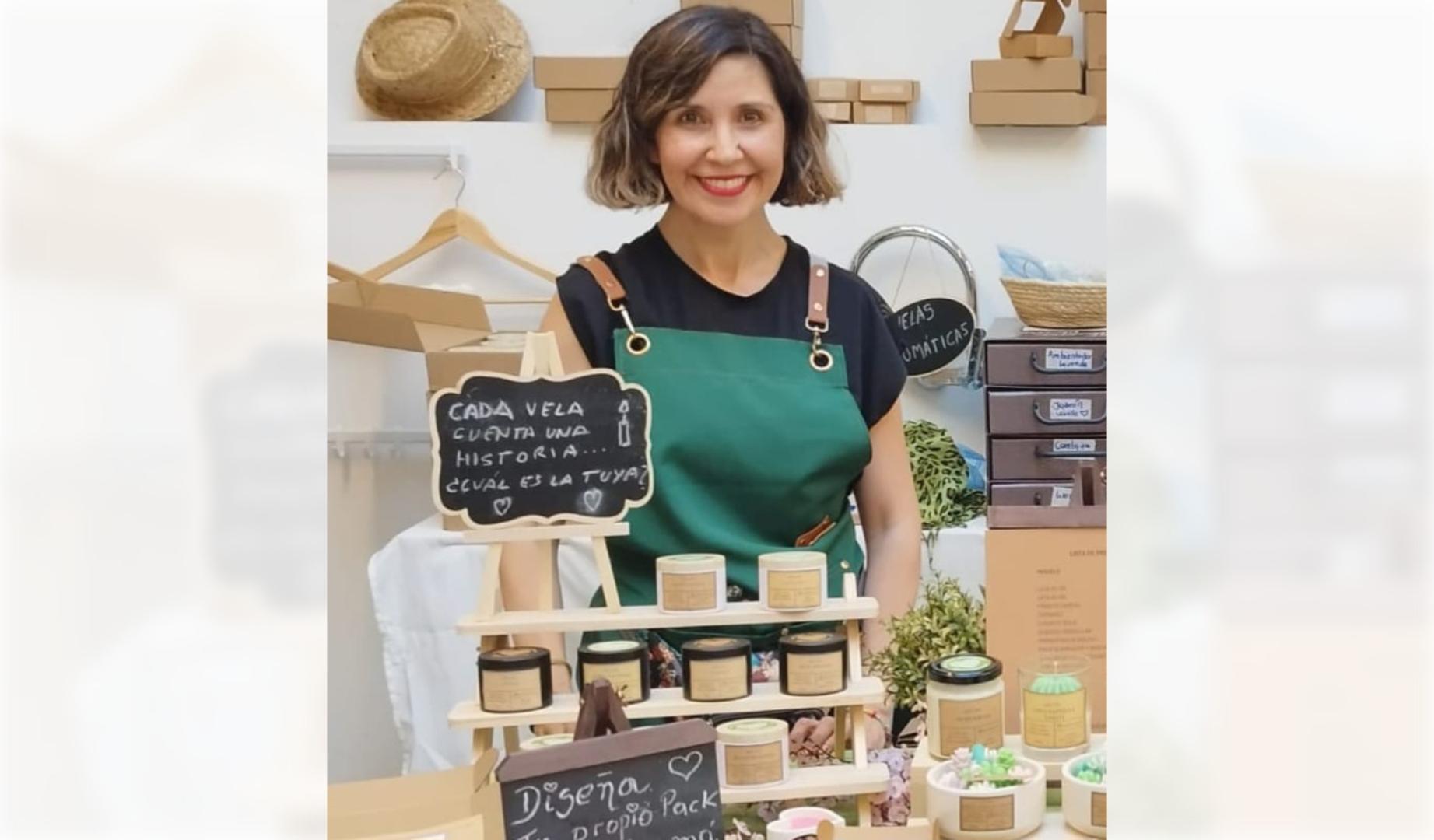 Roxana Oio Vázquez, la impulsora de esta esta iniciativa artesanal y vegana, en su comercio