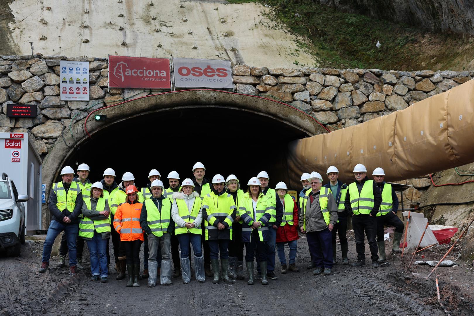 Visita de autoridades a las obras del túnel de Belate el 27 de marzo